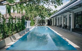 La Riva Boutique Hotel